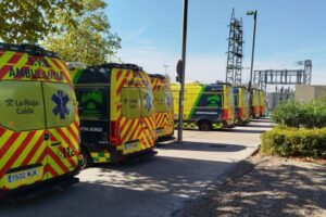 UGT denuncia que la saturación crónica de las Urgencias del San Pedro provocó ayer que 10 de las 16 ambulancias de SVB estuvieran bloqueadas