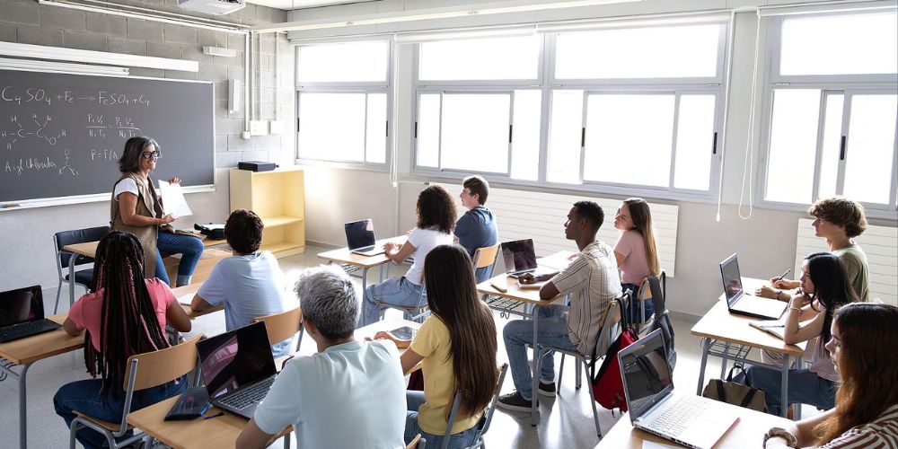 UGT Servicios Públicos denuncia que Educación arranca con los deberes sin hacer y sin dar tiempo al profesorado a atender las necesidades del aula