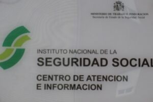 El director provincial del INSS asegura a FSP-UGT que no cerrará ningún centro en La Rioja