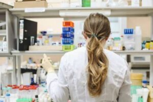 Cursos de preparación de Oposiciones 2026: Técnico/a de Farmacia