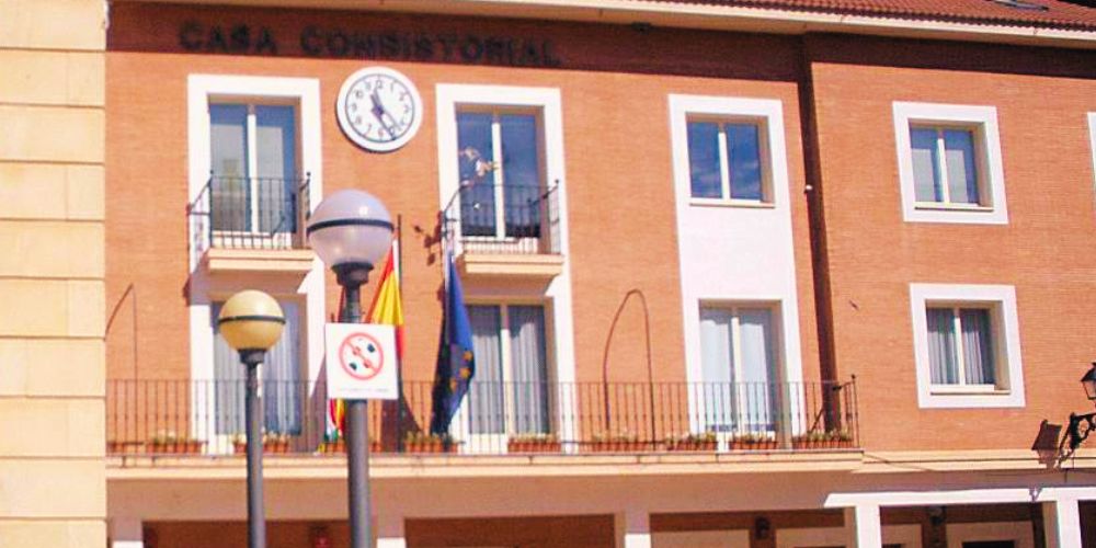 Lee más sobre el artículo UGT denuncia que el Ayuntamiento de Lardero ha eliminado el complemento de disponibilidad para su plantilla tras la aplicación de la nueva RPT