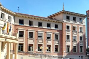 UGT alerta del riesgo de desprendimiento en el edificio de la Consejería de Políticas Sociales, Familia, Igualdad y Justicia