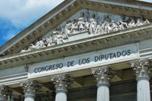 Concentración el 26 de abril frente al Congreso de los Diputados contra la discriminación salarial y de condiciones, y la merma del empleo público en AGE